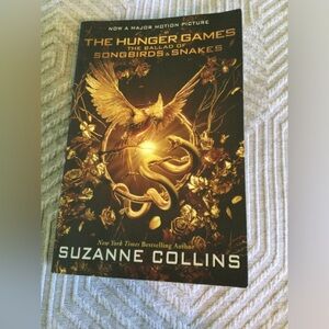 The ballad of songbirds and snakes by Suzanne Collins